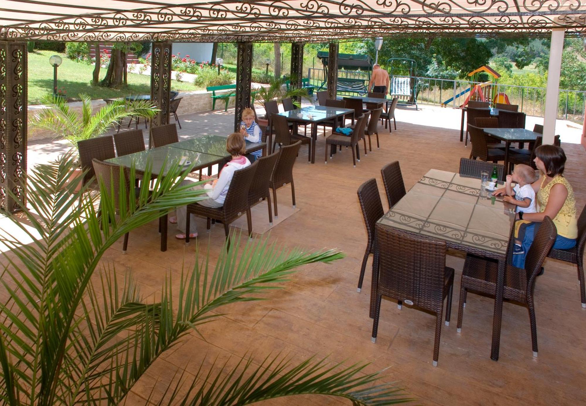 Rilena Hotel Kiten  Zewnętrze zdjęcie